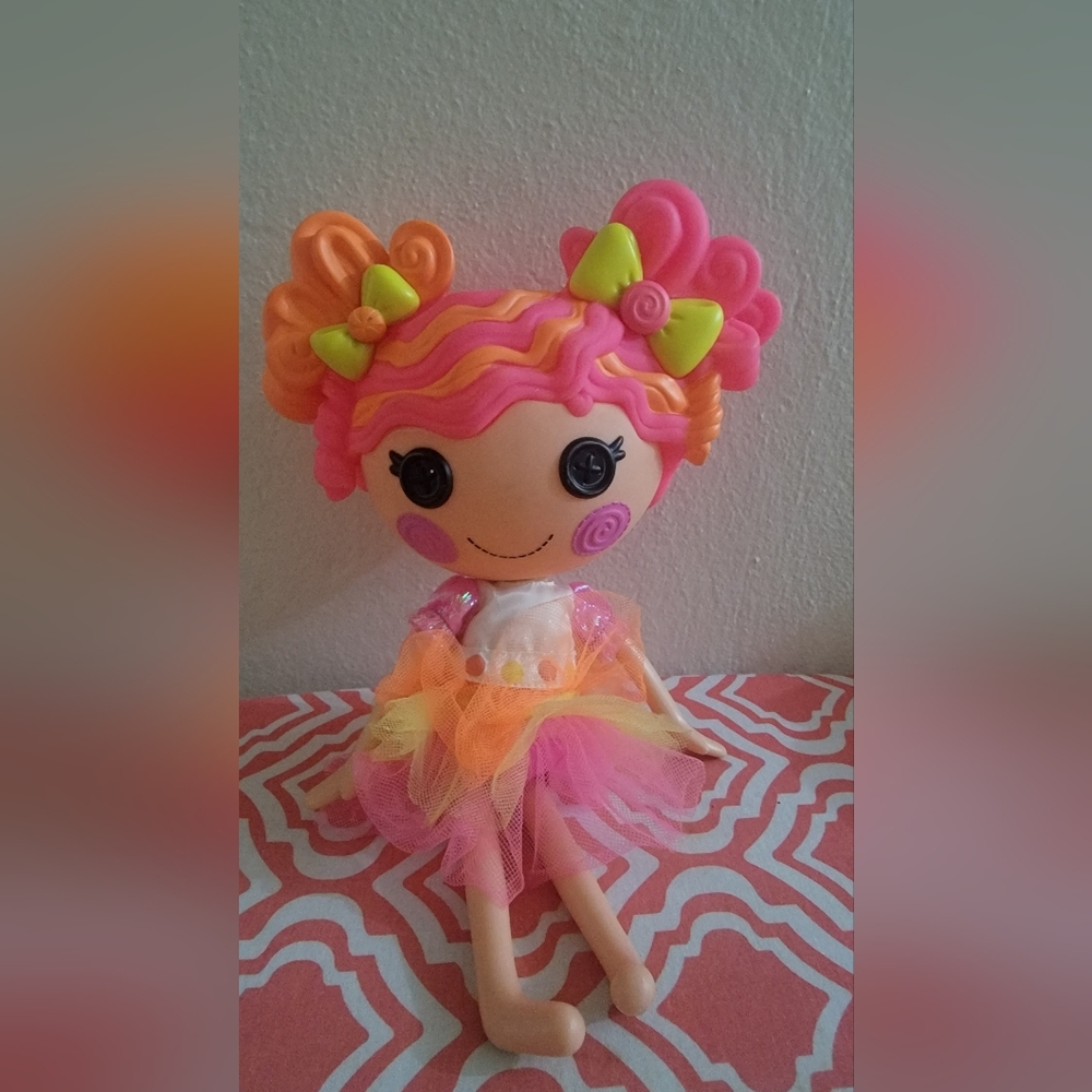 Lalaloopsy Sweetie Candy Ribbon large doll.